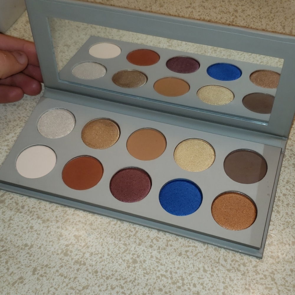 KKW x Mario Palette